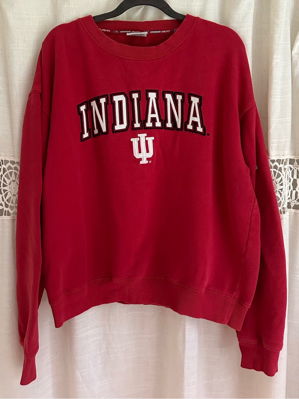 Colosseum Red Indiana University Pullover Crewneck Sweatshirt